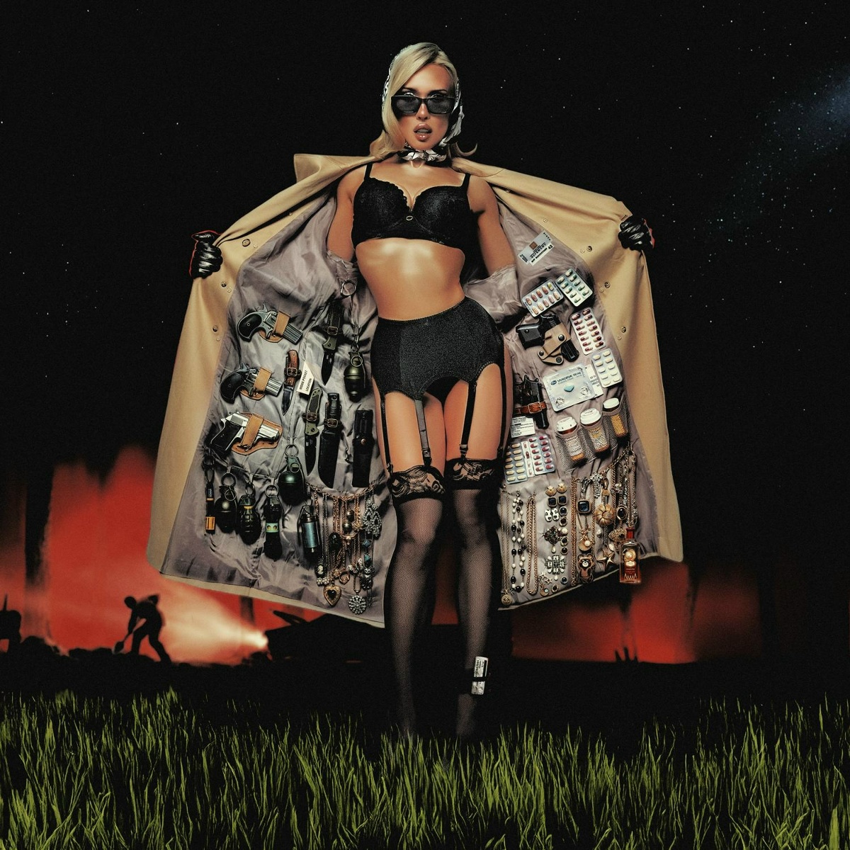 DEAD BLONDE — На мели